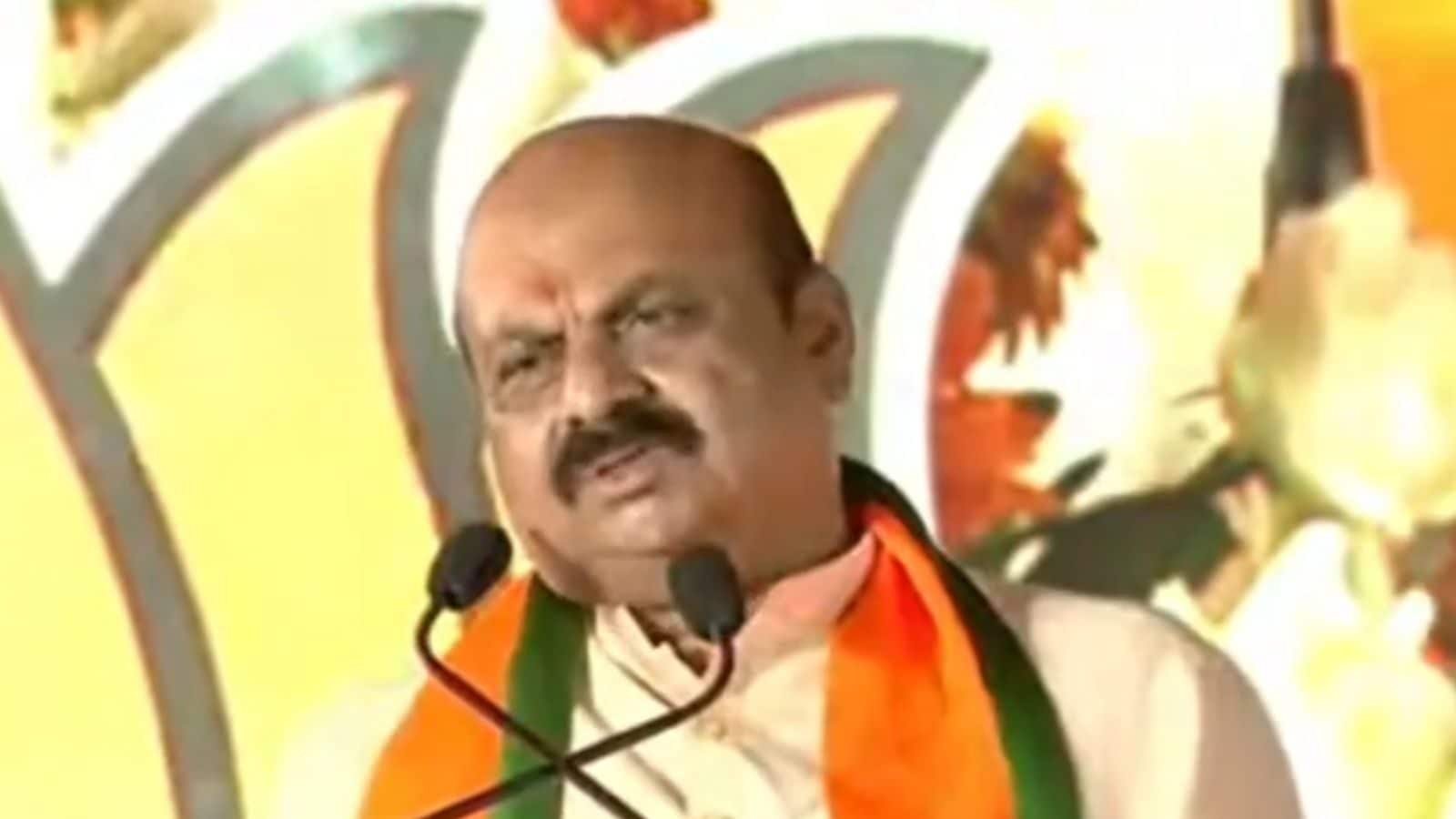 कर्नाटक के मुख्यमंत्री ने दलित परिवार में किया नाश्ता;  चुनाव से पहले कांग्रेस ने इसे ‘फोटो-ऑप’ बताया